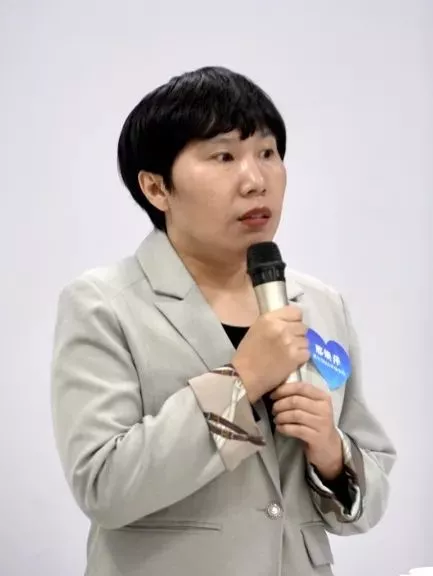 美儿SMA关爱中心主任邢焕萍发言